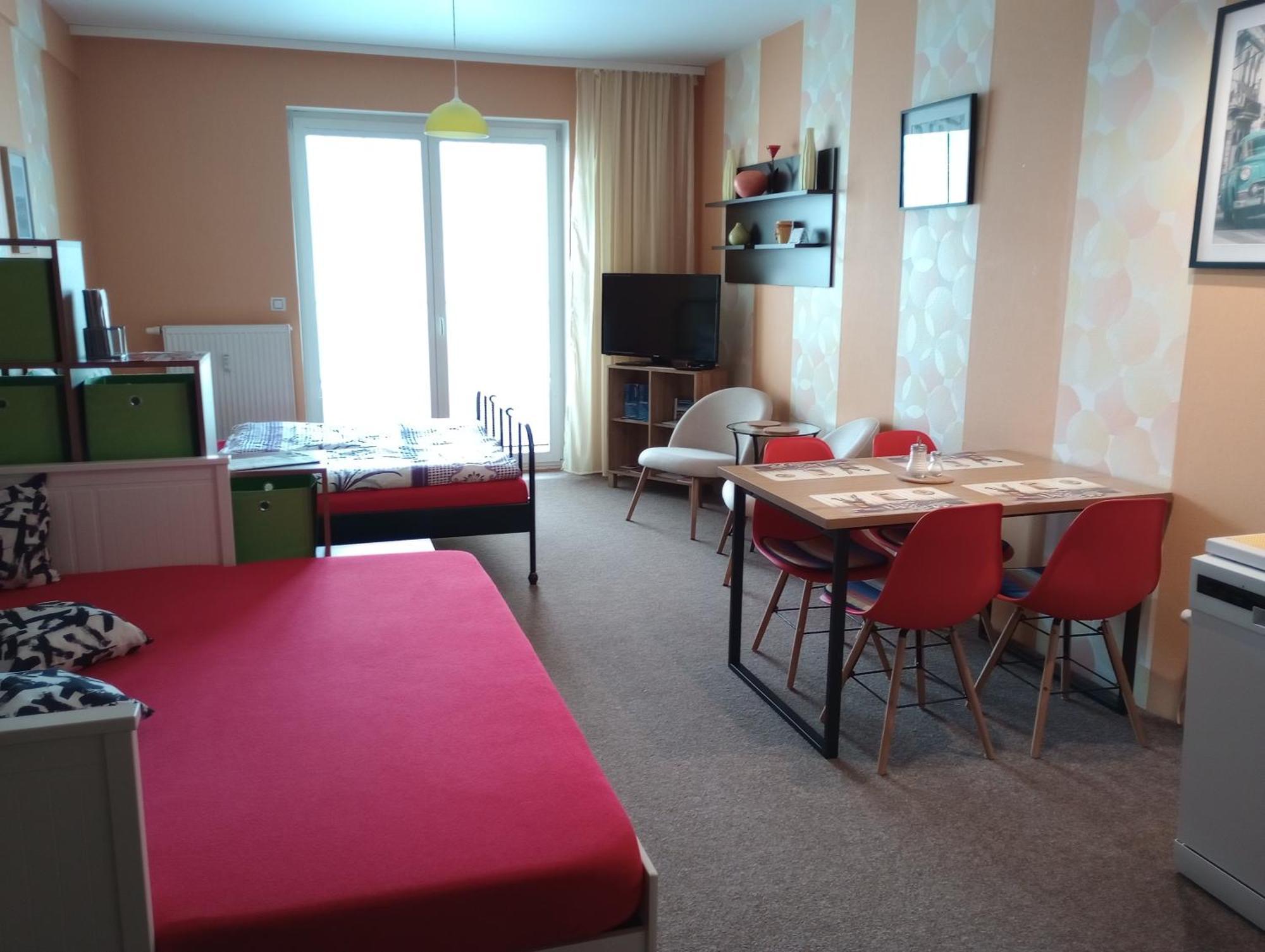 Apartman Rezidence Certovka 2121 Free Parking Garage كارلوفي فاري المظهر الخارجي الصورة